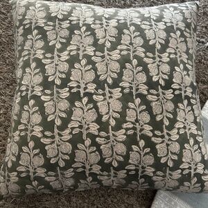 ISO Indaba pillow cover (Mcgee & co)